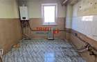 Apartament cu 4 camere și garaj – zona Cetate