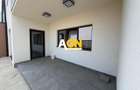 1/2 Duplex 4 Camere, 3 Bai, 2 Balcoane, 431mp Teren