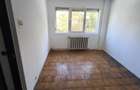 Vand apartament cu 3 camere in Govandari, Resita 69 mp, vedere spre Barzava, zona linistita