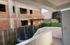 Apartament 3 camere cu CURTE si LOC DE PARCARE
