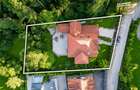 Resedinta privata la marginea padurii, 1.400mp parc privat, - 9