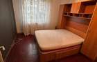 De vanzare apartament cu 3 camere cu balcon, in zona Cresei 65.000euro - 2