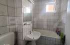 Apartament cu 3 camere, 63 mp - zona Dacia, Oradea - 2