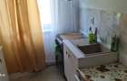 vand aparatment 3 camere, bucatarie si doua bai. 51 mp langa piata Doi - 7