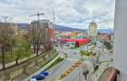 DE INCHIRIAT - 3 CAMERE, CENTRAL, BLOC CU LIFT - 9