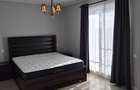 Inchiriez apartament 3 camere cu terasa