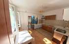 Două case în curte comună, 6 camere + 385 teren - zona semicentrală - 25