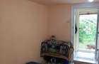 casa de vinzare in com Floresti,sat.Catina,jud Prahova,4camere,gaze,apa,canalizare ,1450mp pe str principala nu are baie,15 km MORENI,15km CAMPINA, - 4