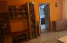 Apartament cu 3 camere,semidecomandat