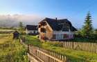Casa (12 km de Vatra Dornei) 3 surse de apa. - 1
