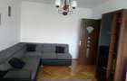 Închiriez apartament 3 camere - 8
