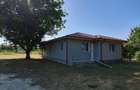 Casa moderna, luminoasa si primitoare in Gruiu - jud. Calarasi, la 50 m de DN4 - 1