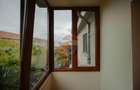 De vânzare apartament cu 3 camere, în zona Decebal