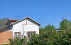 Casa de vanzare Brosteni 1km centru