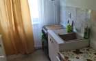 Proprietar vand aparatment 3 camere, bucatarie si doua bai. 51 mp langa piata Doina - 7