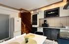 Apartament la Casa cu Curte si Foisor - 12