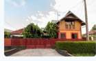 Casa cu teren de vanzare in Golesti (Stefanesti] - 2
