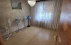Vanzare 3 camere Titan Auchan