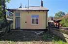Casa cu 2 camere de vanzare in Campina