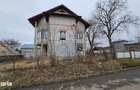 Casa / Vila cu 12 camere, teren intravilan de 2869mp in Siminicea, SV