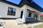 Casă cu 4 camere cu Teren 400 Mp în Amara - 9