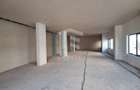 Spatiu Comercial Tunari Otopeni Bloc Nou - Stradal - 275 mp - parcari - 5