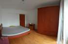 Camera disponibila in apartament de 3 camere pentru un baiat - 1