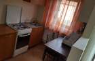Vand apartament str. Plopilor Floresti