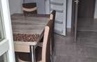 Ofer spre inchiriat apartament 2 camere ,bucatarie, baie,balcon,loc parcare