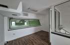 ULTRACENTRAL , Spa?iu comercial de inchiriat, 120mp pe 3nivele, 980E