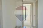 Casa / Vila cu 4 camere de vanzare
