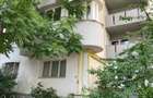 Inchiriere garsoniera Mall Vitan, curat, luminos linistit, etaj 1 din 8, mobilat modest dar decent, reabilitat, balcon