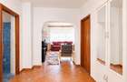 Apartament cu 3 camere decomandat în Tileagd
