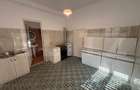 Casa spa?ioasa cu 6 camere, teren 700 mp, garaj ?i teras - Deva (Hunedoara)