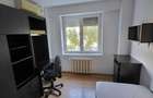 De inchiriat URGENT apartament 3 camere, decomandat, zona piata Decebal - 10