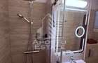 Apartament cu 3 Camere, Renovat recent, Centrala proprie,... - 2