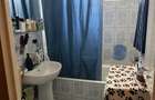 Proprietar- Inchiriez apartament cu 3 camere +loc de parcare - 2