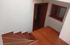 Inchiriez apartament la casa - 4