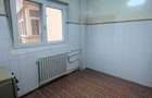 Iancului-Pantelimon- Str.Cristescu Dima, decomandat,6/10, constructie 1979.