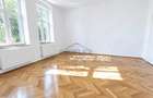 APARTAMENT 3 CAMERE 2 BAI CLADIRE ISTORICA