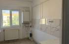 Inchiriez apartament trei camere decomandate