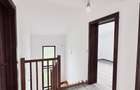 AV700 Duplex 5 camere, Chisoda, la asfalt, zona linistita, P+1E - 1
