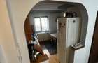 Vand apartament cu doua camere in Caransebes (pipirig ) la parter . Pret 61500euro .Detalii la tel 0741308445 - 1