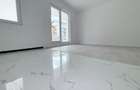 Apartament 3 camere decomandat, 63mp utili, etaj P/3, zona Giroc.