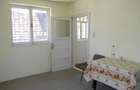 Proprietate cu 2 hale si casa la inchiriat,teren 1350mp - 16