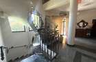 COMISION 0% Casa individuala exclusivista cu 7 camere si piscina in Dumbravita