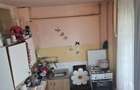 Persoana fizica:Vand garsoniera Str.Dambovitei - 3