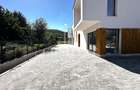 Duplex | Zona str Florilor-Floresti | 2 Locuri de parcare