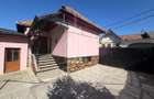 Casa de vanzare in centrul Ra?inariului - COMISION 0% - 8