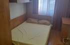 inchiriez apartament3 camere - 1
